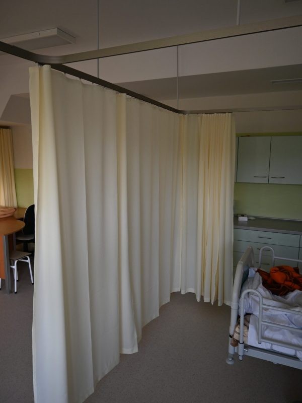 producent parawanów medycznych