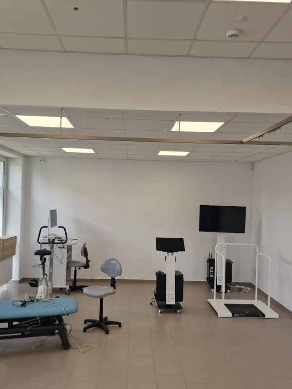 szyny do parawanów medycznych